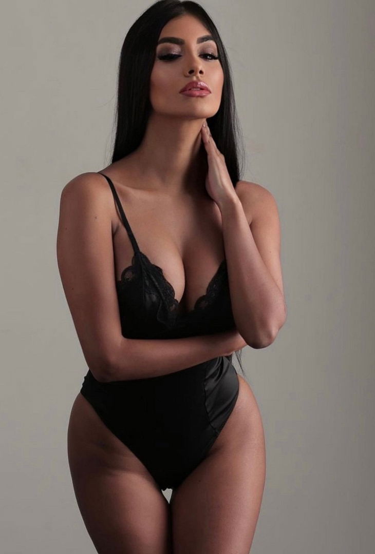 Nikol - Escort Marbella